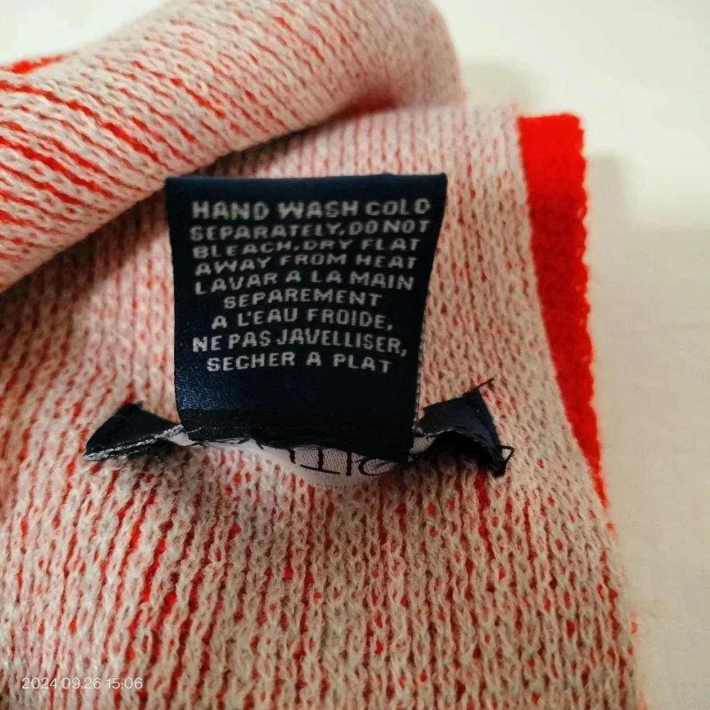 Nautica Performance Unisex OS Scarf Rectangle Red Beige Tassel Reversible
